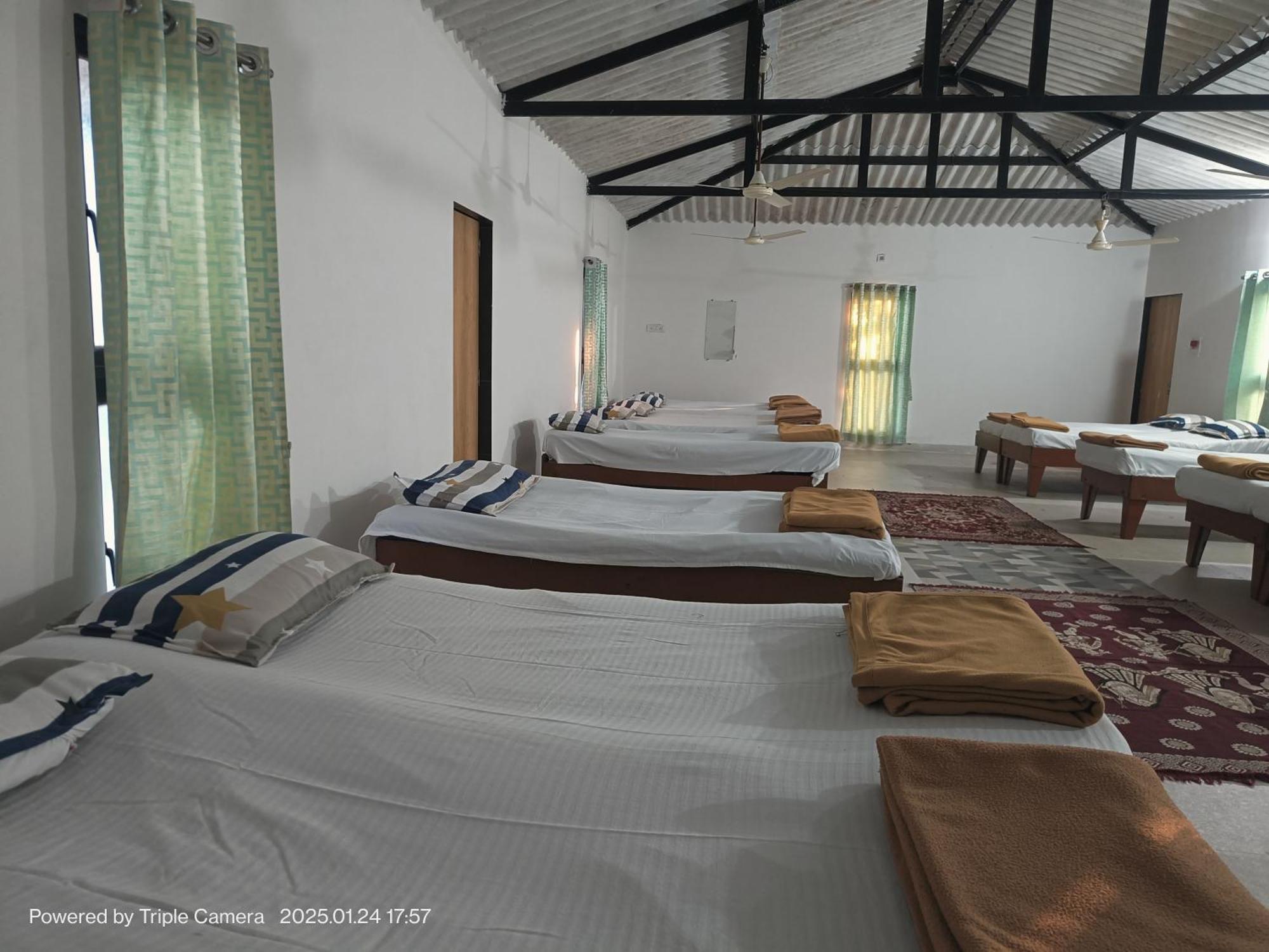 Gir County Resort Sasan Gir Chambre photo
